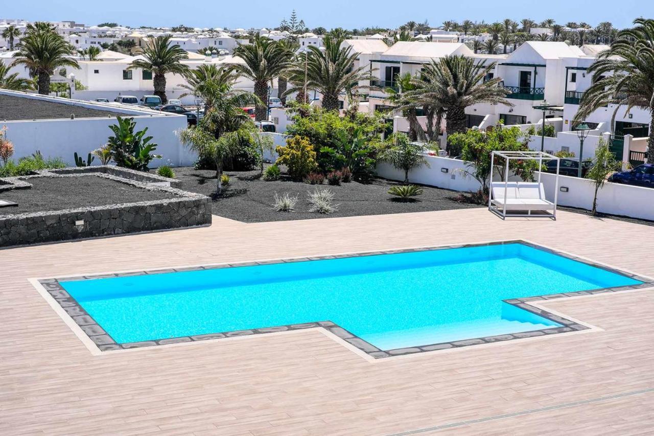 Luminosa Vivienda Vacacional Con Vista A La Piscina Costa Teguise Exteriör bild