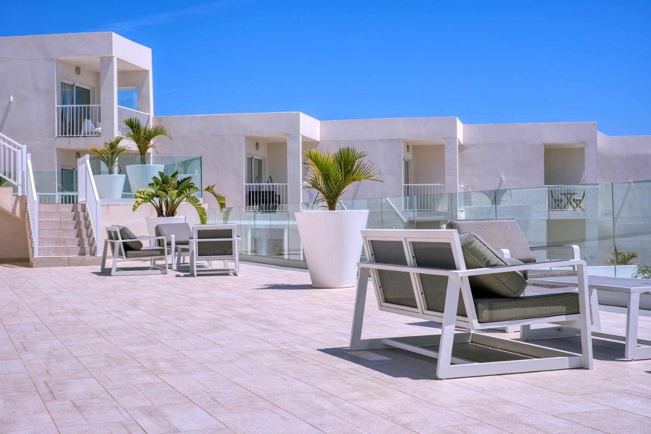 Luminosa Vivienda Vacacional Con Vista A La Piscina Costa Teguise Exteriör bild